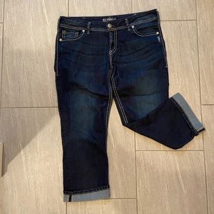 EUC Wmns Silver Jeans Suki Capri, 34x25